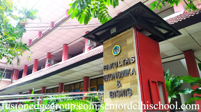 Universitas Ciputra Surabaya